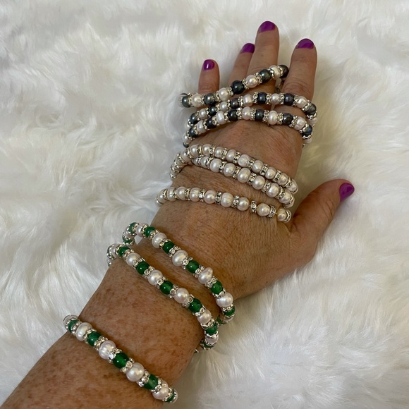 Mix & match FWC Pearl stretch bracelets, black, white or green beads (3 pcs) - Picture 4 of 11